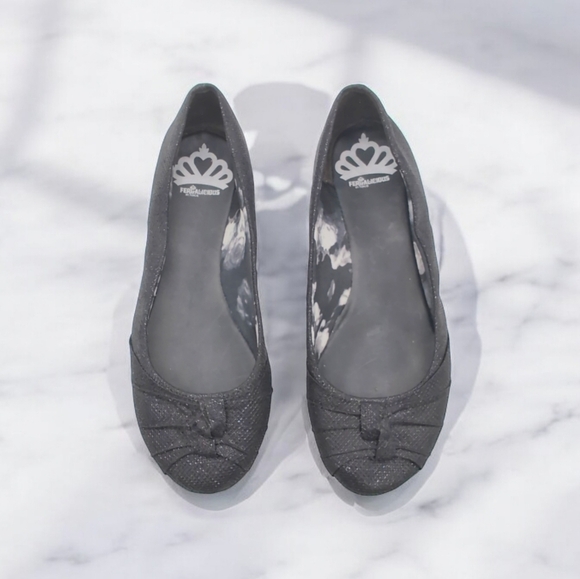 Fergalicious Elegant Black sz 8 Women's Ballet Flats - Picture 1 of 9